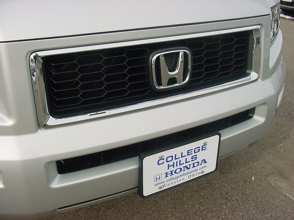 20062008 Honda Ridgeline Front Grille (20062008) 08F21SJC100