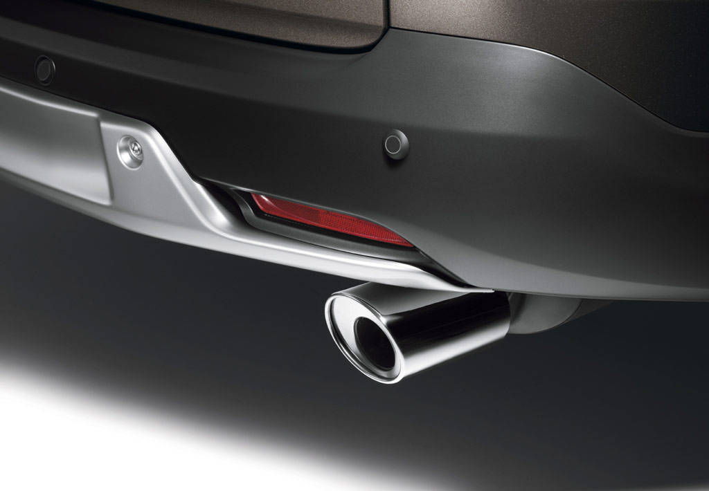 20122016 Honda CRV Exhaust Finisher 08F53T0A100