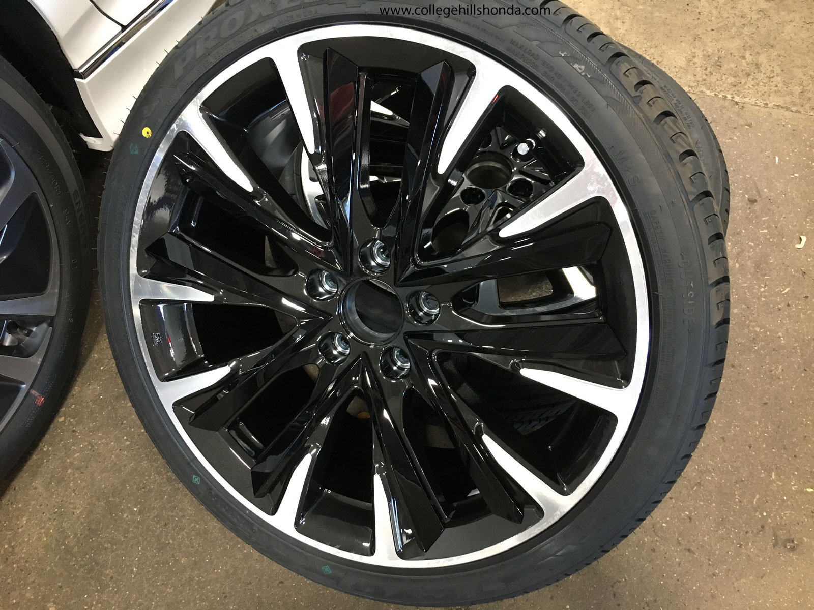 2018-2021 Honda Accord 19" Alloy Wheel Base (each) - 08W19-TVA-100A
