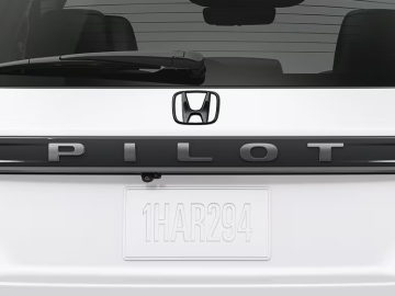 Gloss Black Pilot Emblem (2026+)