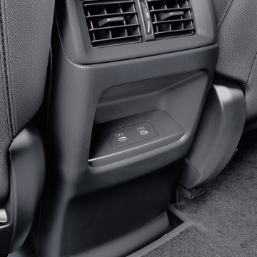 Rear USB Charger (2023)